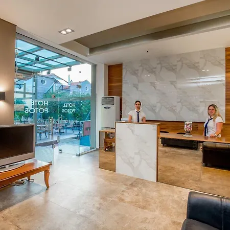 Hotel Potos 호텔 3*