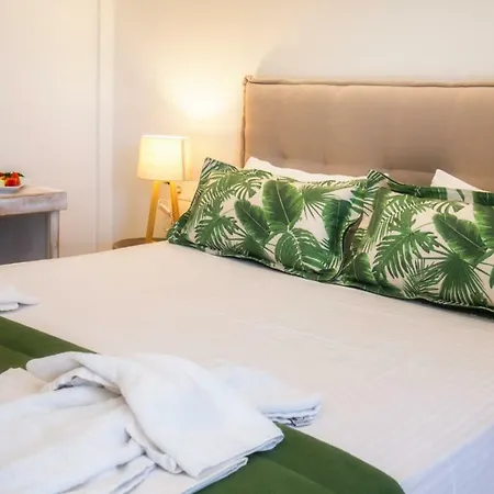 מלון Hotel Potos פוטוס
