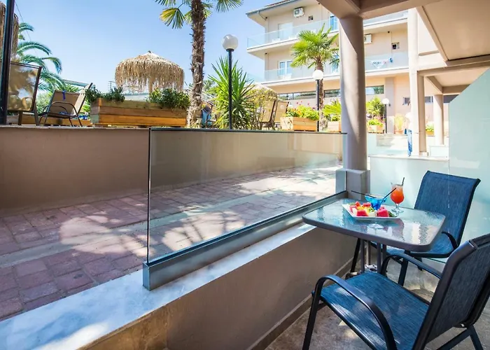 Hotel Potos 3* ポトス