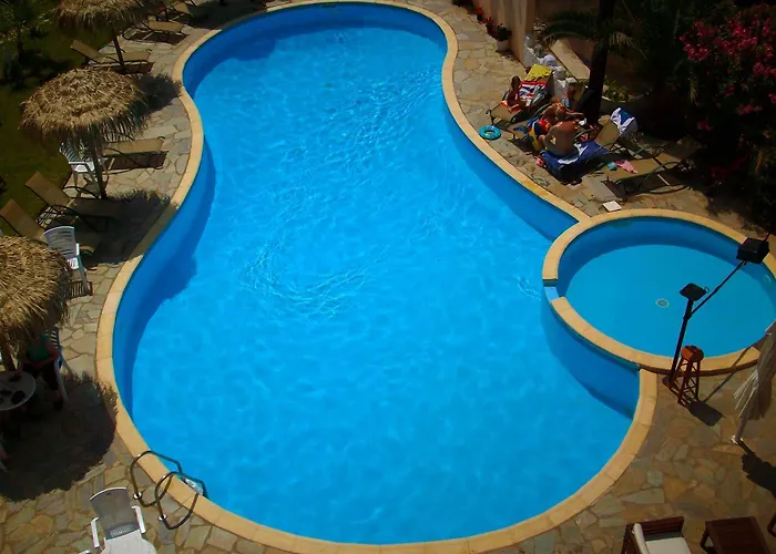 מלון Hotel Potos